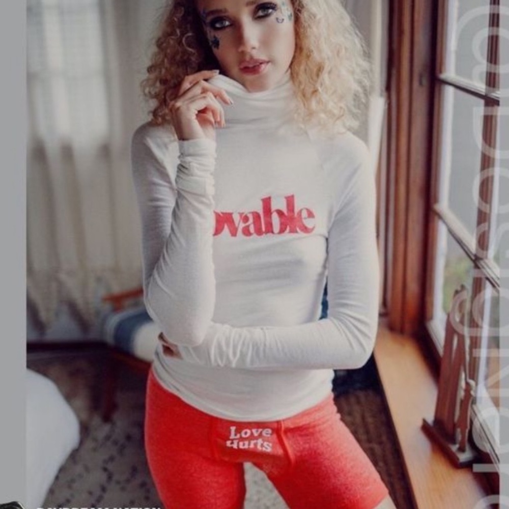 NWT REVOLVE Daydream Nation Lovable LongSleeve T-Shirt White/Red XS, S,or Medium